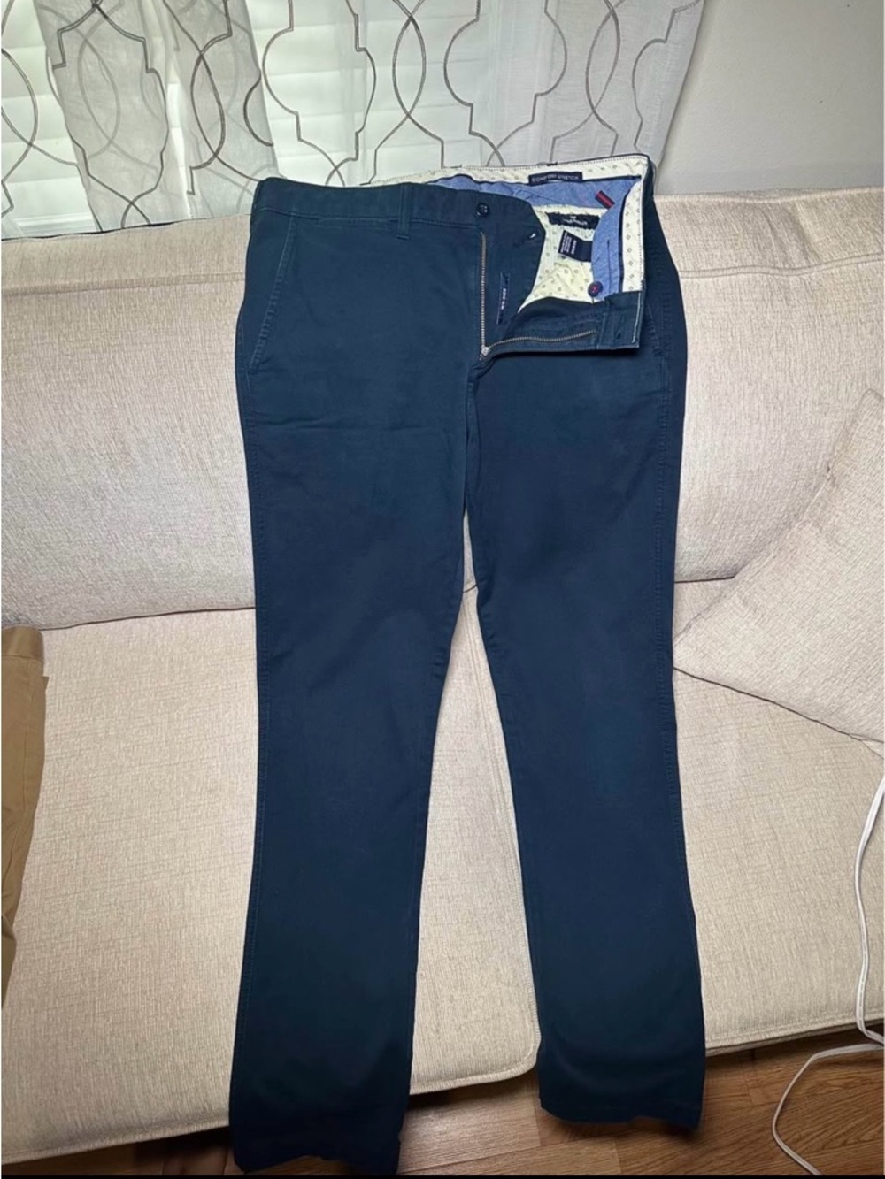 Cremieux Navy Flat-Front Chinos Pants